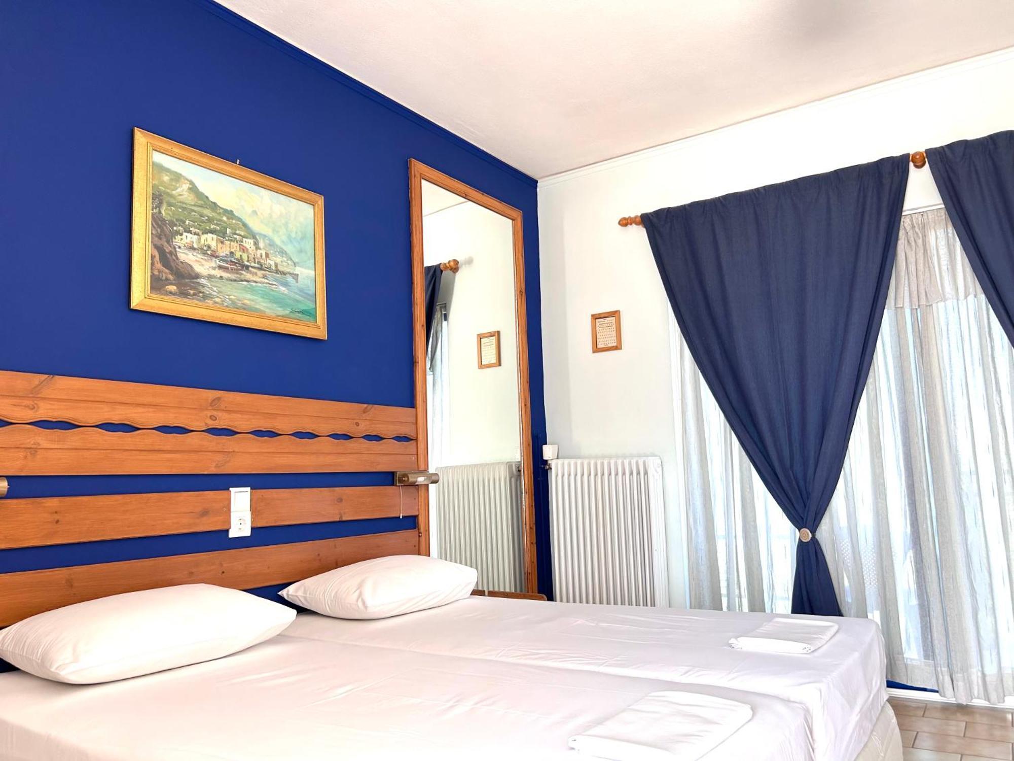 Bay Holiday Hotel & Spa Karavómilos Buitenkant foto